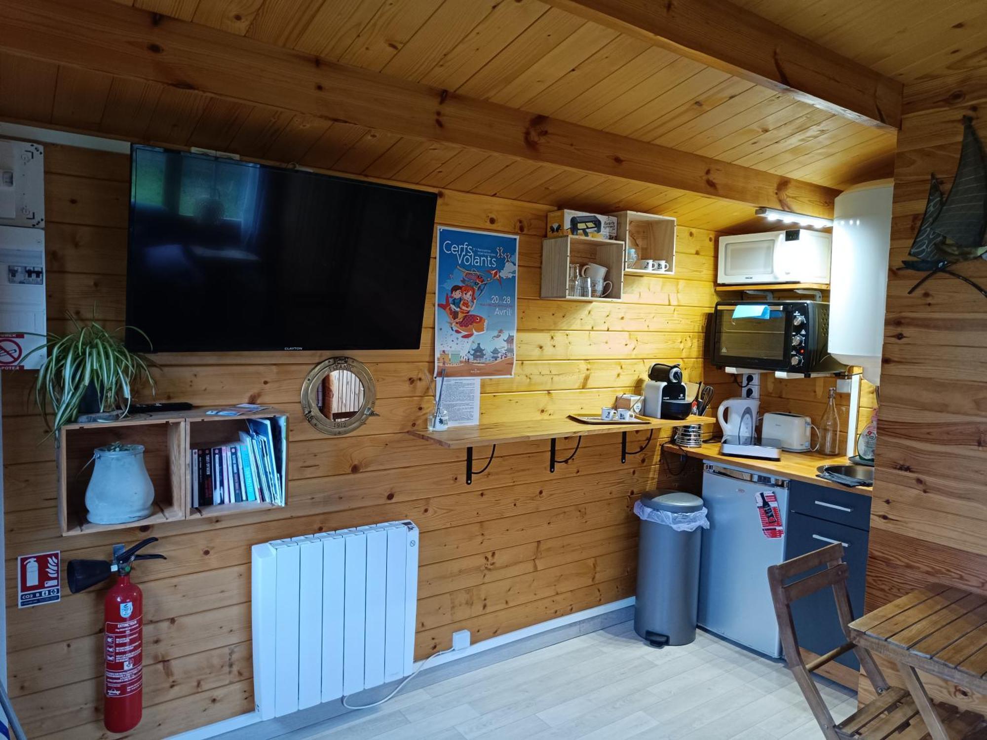 Gite Les Chalets Du Fliers Verton Meubles De Tourisme Classes 2 Etoiles Berck Bilik gambar